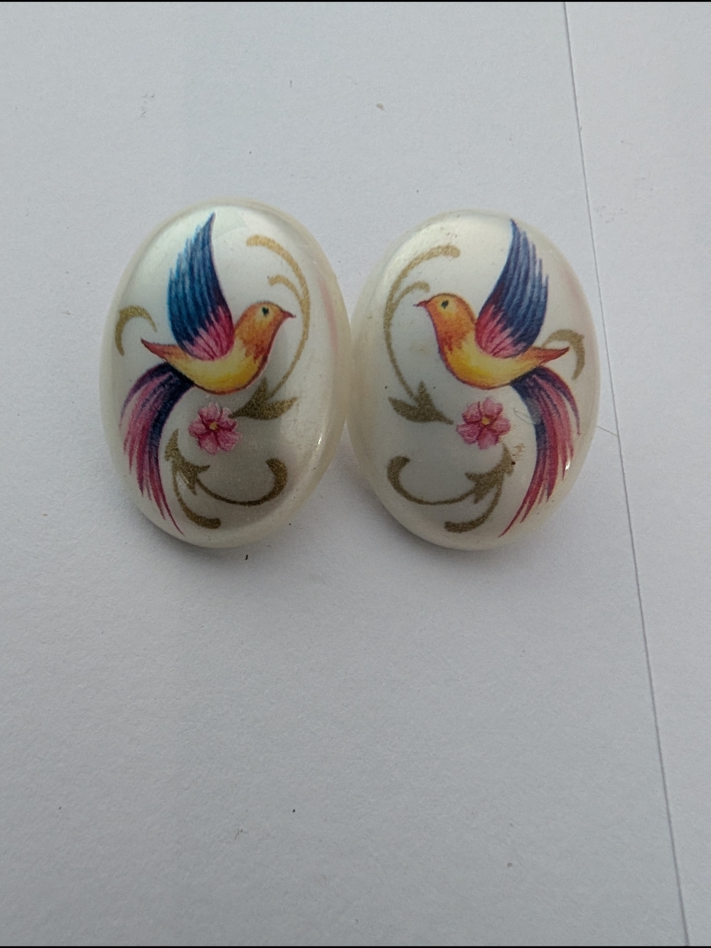 Avon "Pretty Plume" Earrings